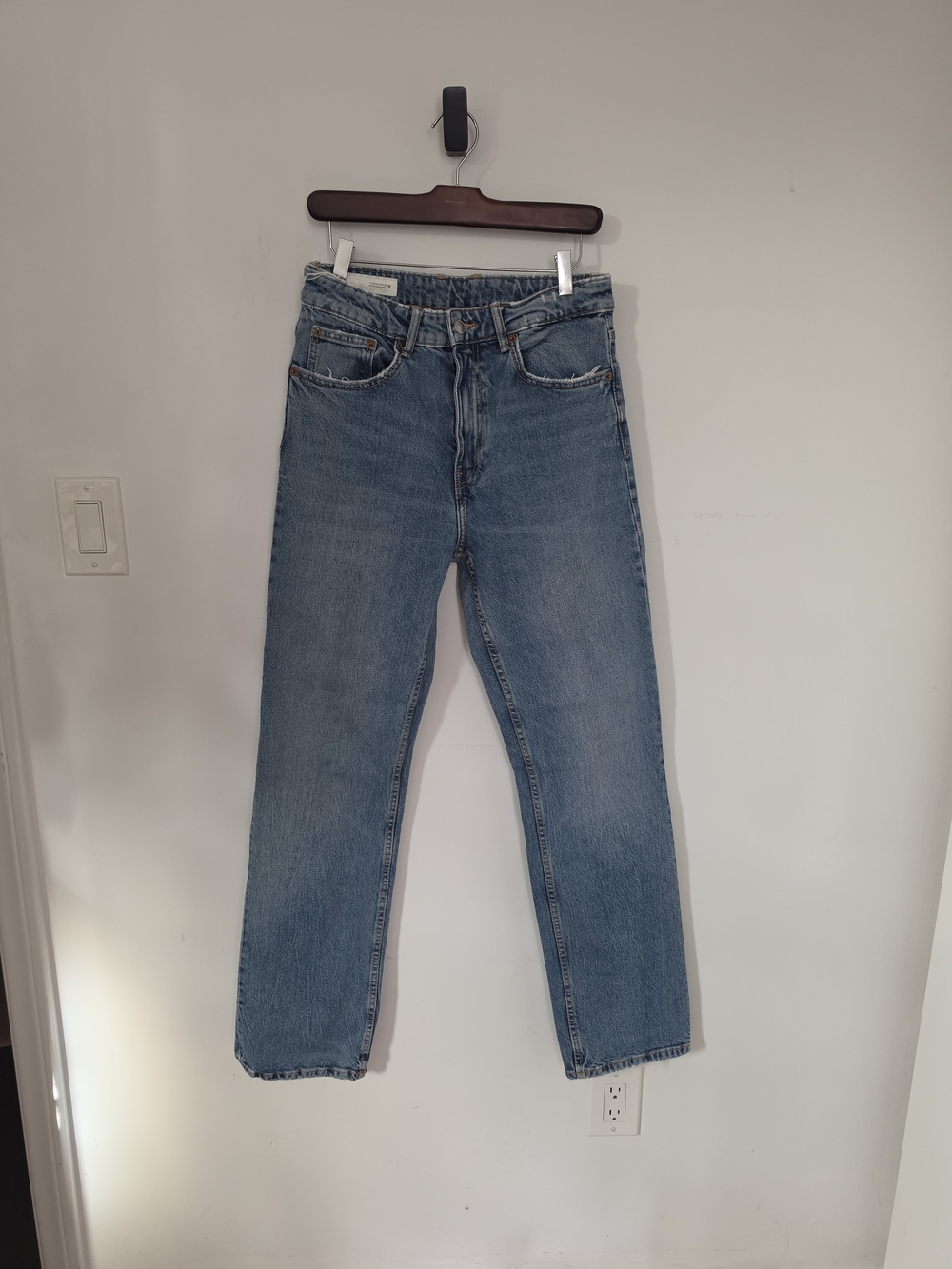 Zara Men's Mid-Blue Straight Jeans